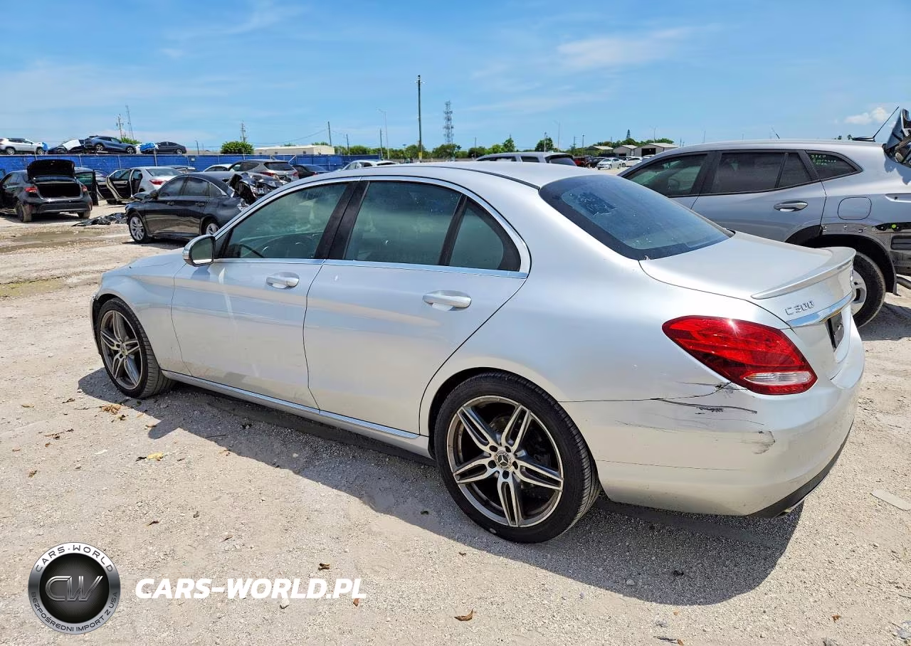 2015 Mercedes-Benz C 300 VIN:55SWF4JB4FU094148 - 2