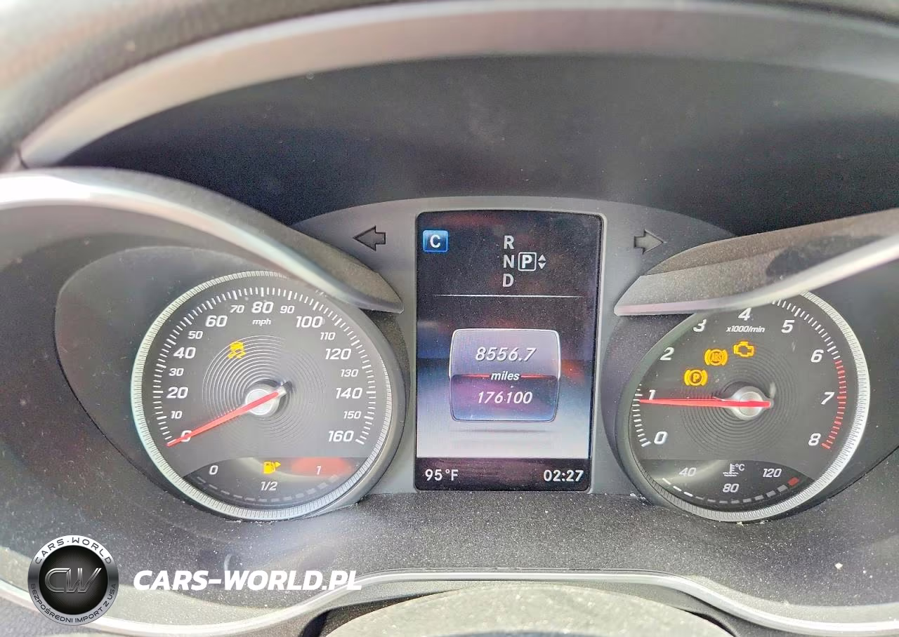 2015 Mercedes-Benz C 300 VIN:55SWF4JB4FU094148 - 9