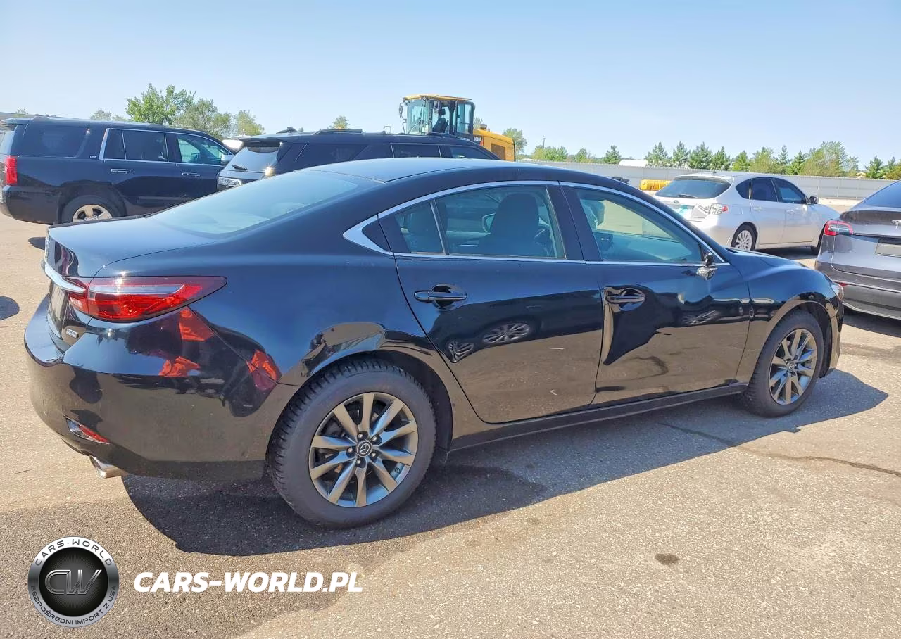 2018 Mazda 6 Sport VIN:JM1GL1UM5J1325151 - 3