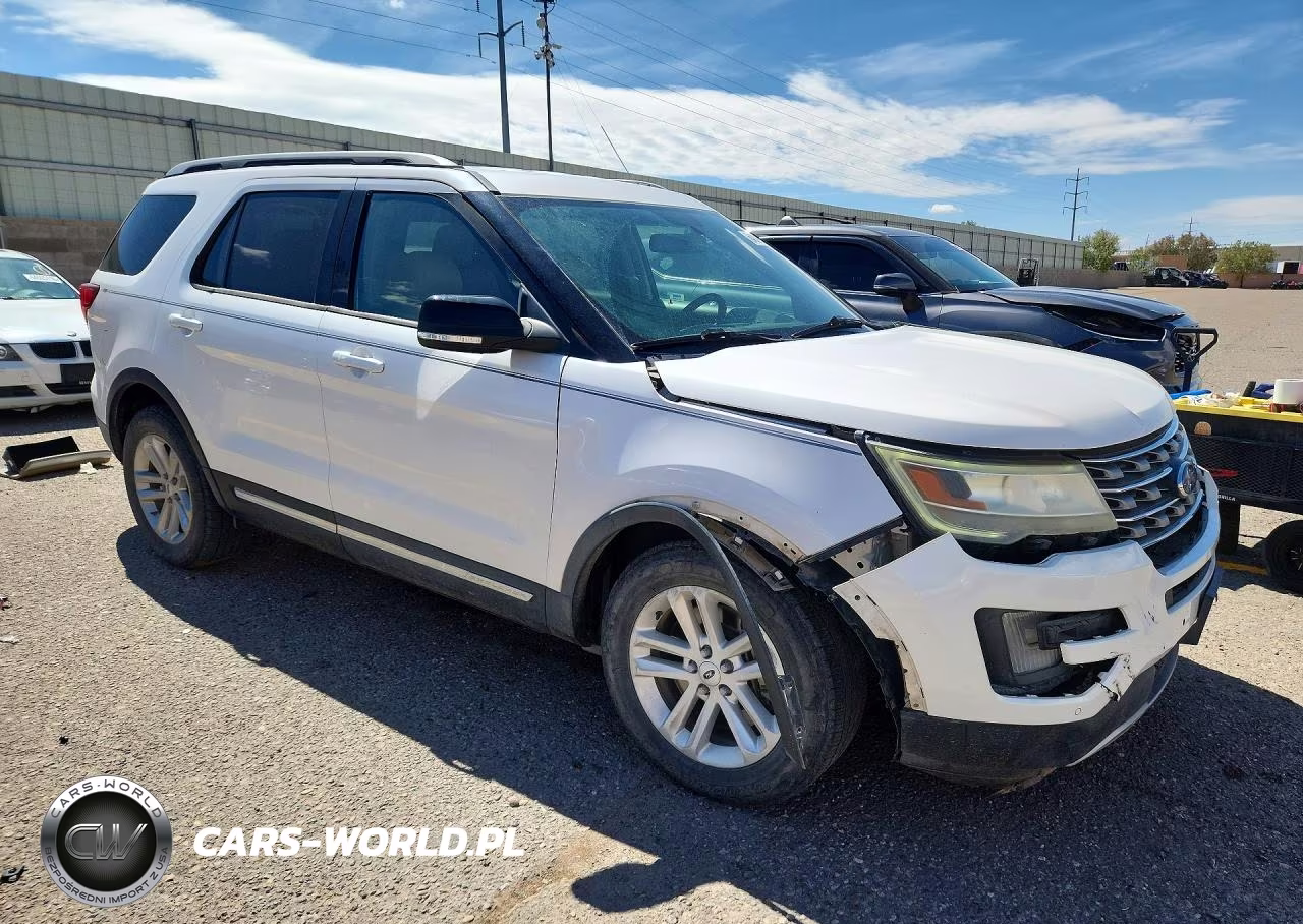 2017 Ford Explorer Xlt VIN:1FM5K7D88HGC21286 - 4