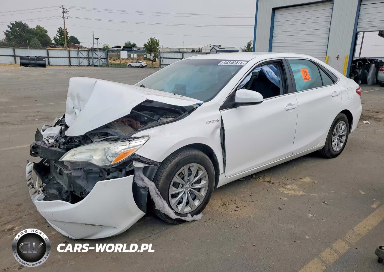 2015 Toyota Camry Hybrid – zdjęcie 1 z 12