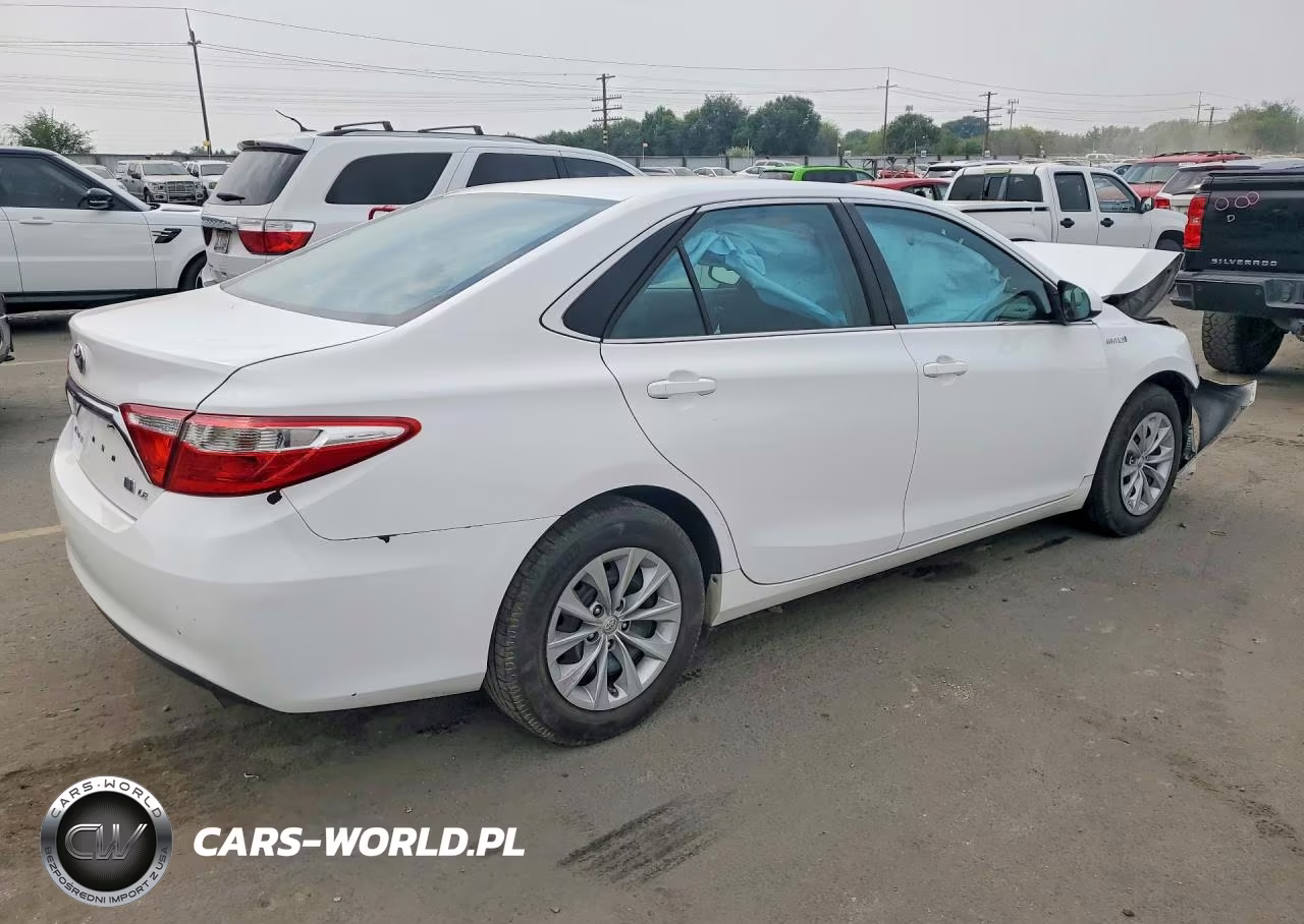 2015 Toyota Camry Hybrid VIN:4T1BD1FK4FU170063 - 3