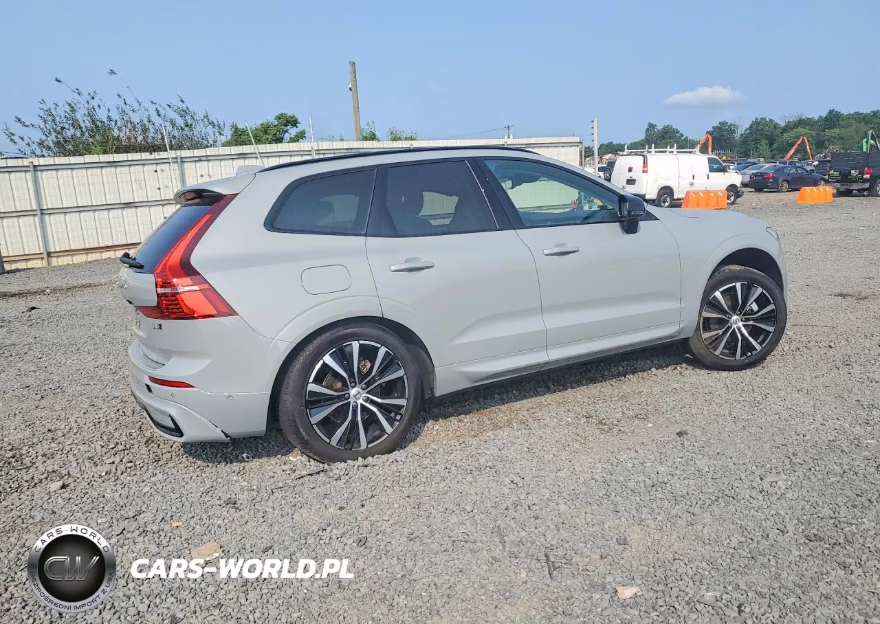 2025 Volvo Xc60 Plus VIN:YV4M12RC9S1172027 - 3