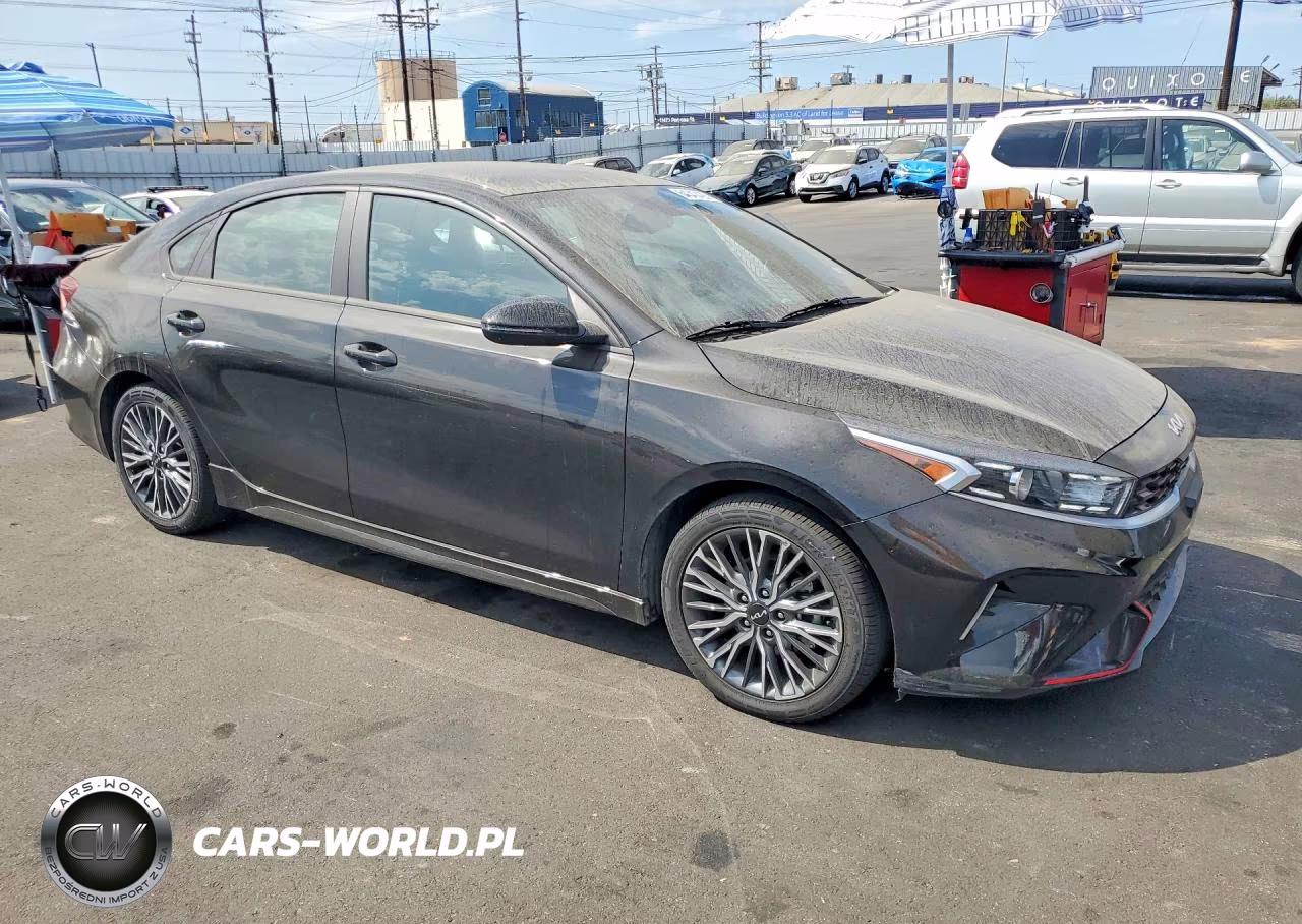 2023 Kia Forte Gt Line VIN:3KPF54AD6PE653373 - 4
