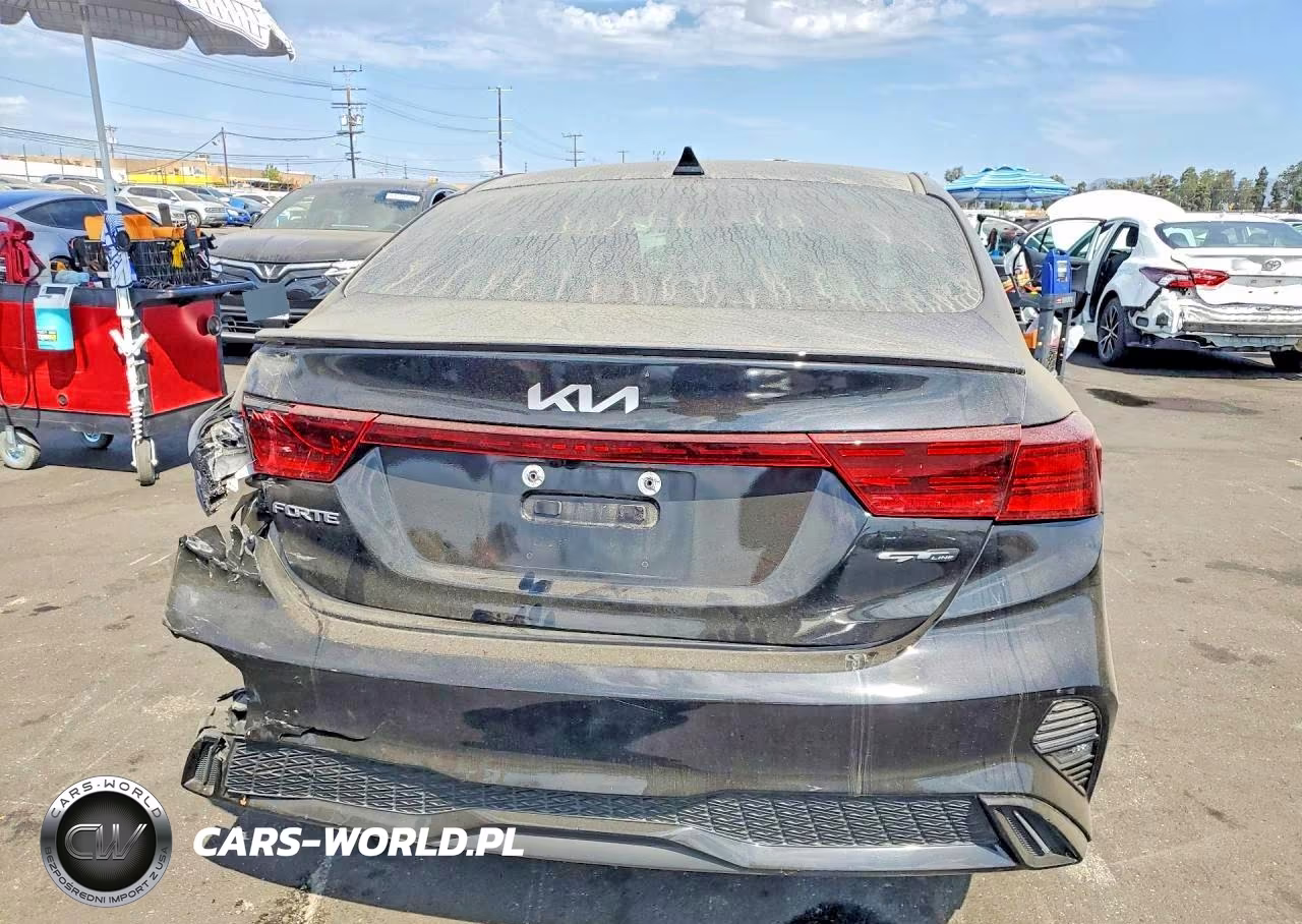 2023 Kia Forte Gt Line VIN:3KPF54AD6PE653373 - 6