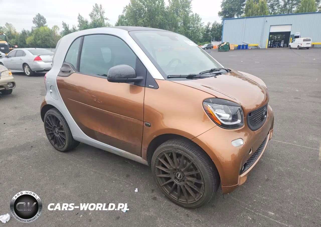 2016 Smart Fortwo VIN:WMEFJ5DAXGK062528 - 4