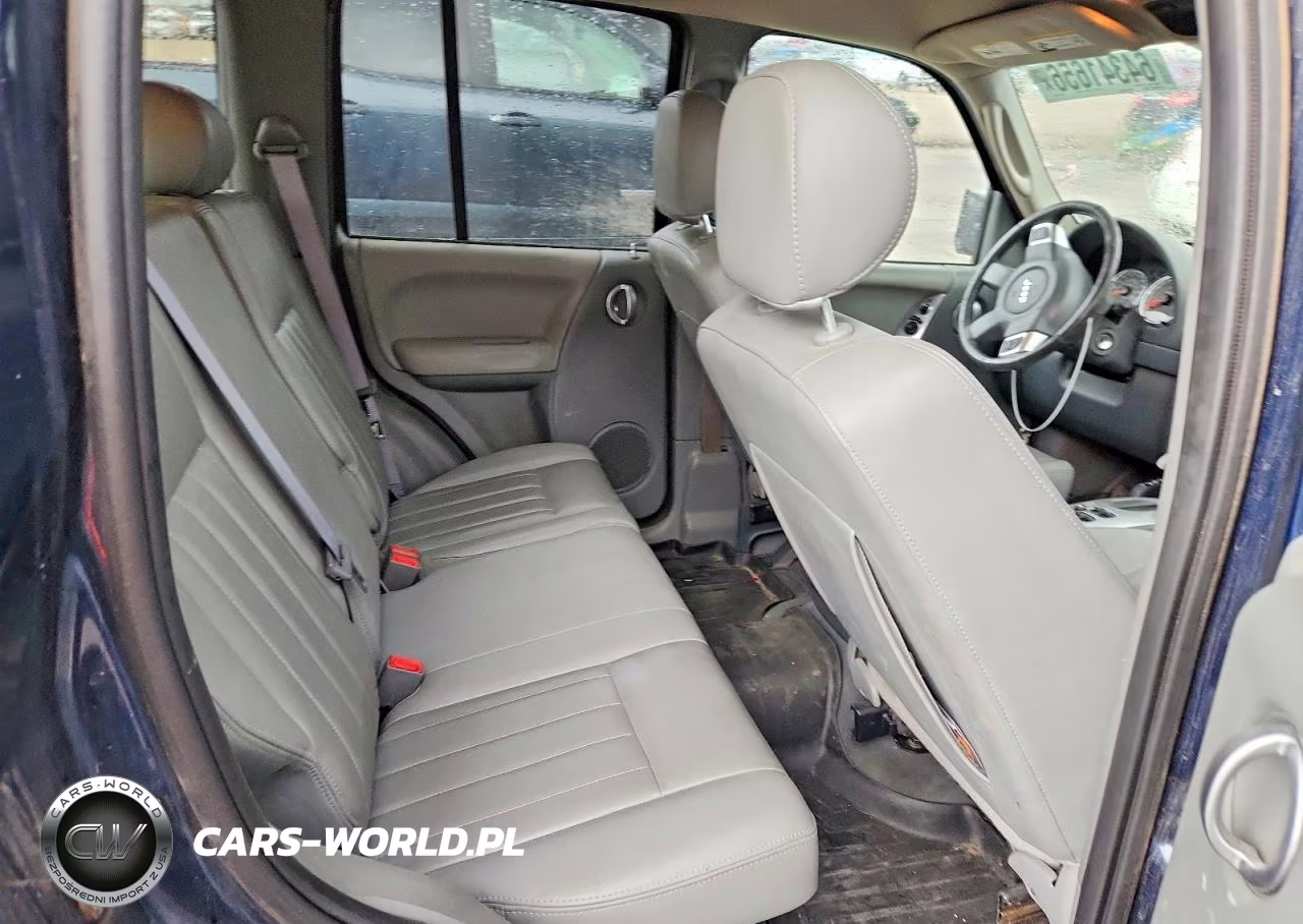 2005 Jeep Liberty Limited VIN:1J4GL58K15W650852 - 10
