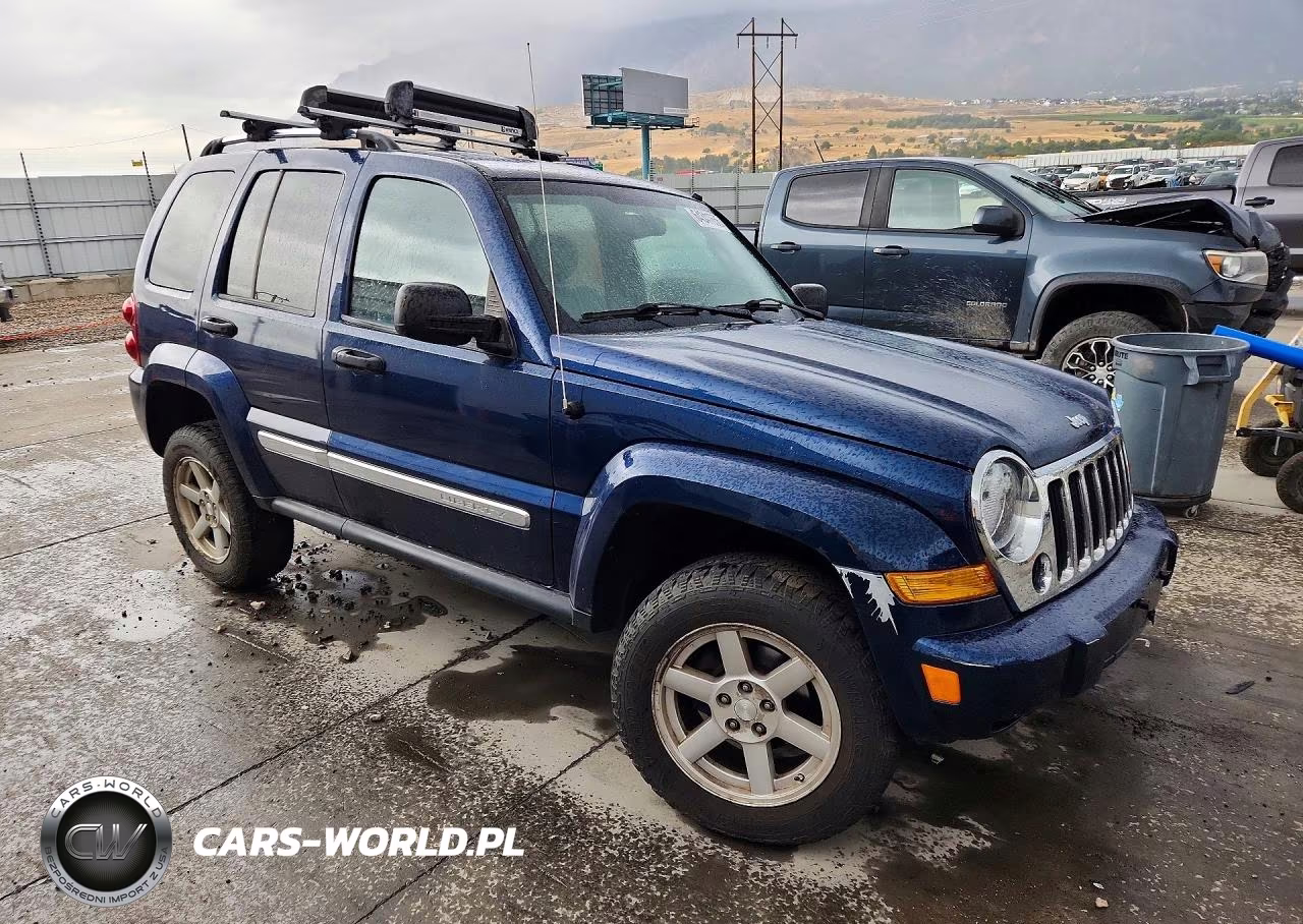 2005 Jeep Liberty Limited VIN:1J4GL58K15W650852 - 4