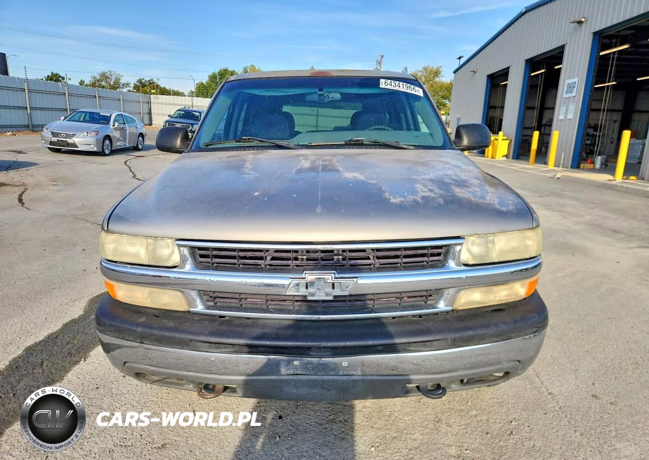 2001 Chevrolet Tahoe C1500 VIN:1GNEC13TX1J111411 - 5