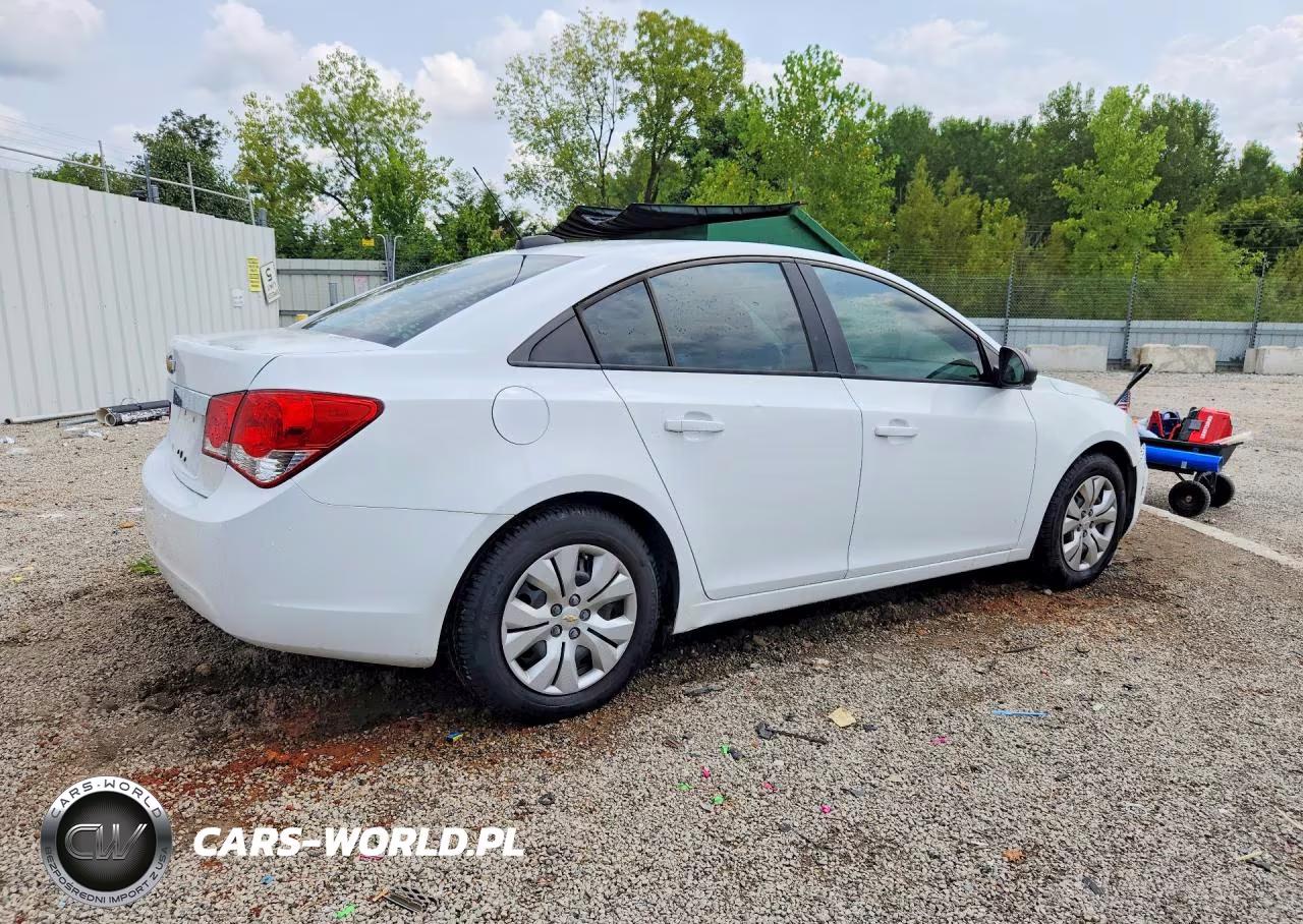 2016 Chevrolet Cruze Limited Ls VIN:1G1PC5SH0G7180001 - 3