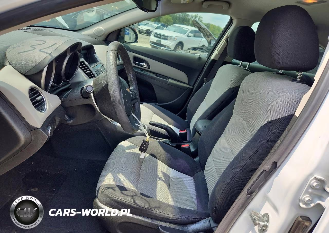 2016 Chevrolet Cruze Limited Ls VIN:1G1PC5SH0G7180001 - 7