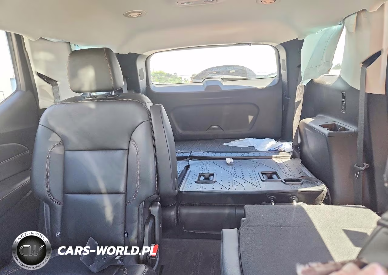 2021 Chevrolet Traverse Rs VIN:1GNERJKW6MJ245587 - 10