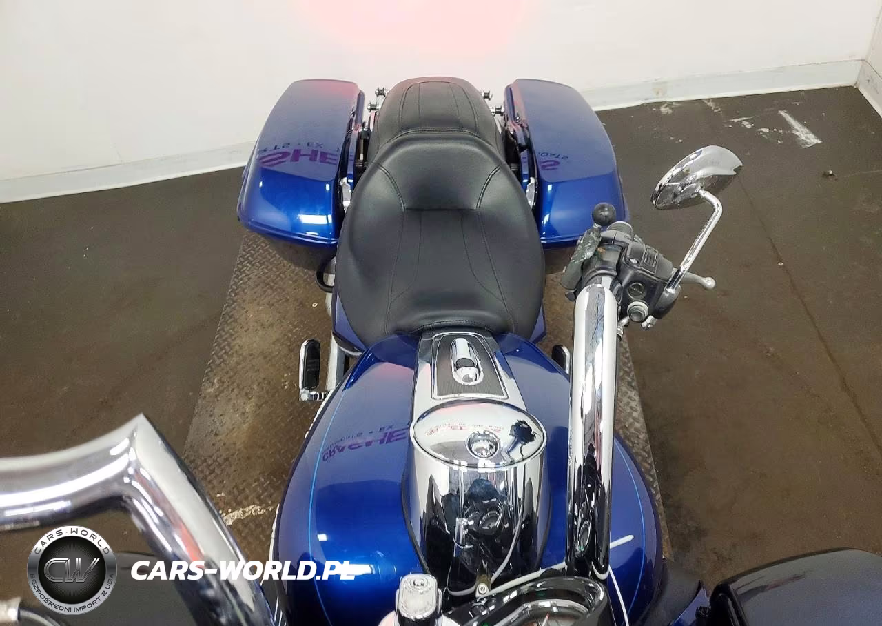 2015 Harley-Davidson Fltrxs Road Glide Special VIN:1HD1KTM15FB608305 - 5