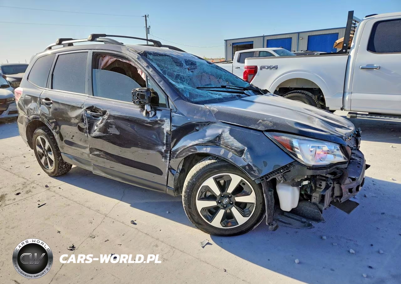 2018 Subaru Forester 2.5I Premium VIN:JF2SJAEC2JH577633 - 4