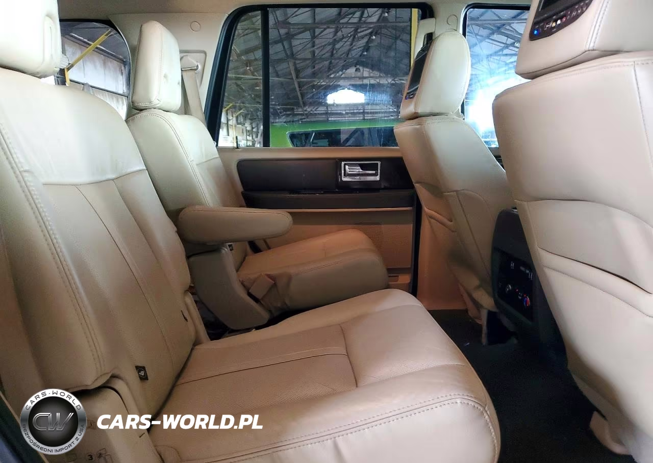2015 Lincoln Navigator VIN:5LMJJ2JT9FEJ14833 - 11