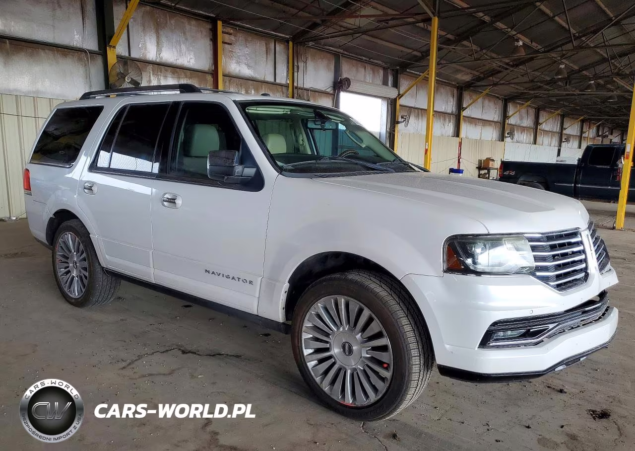 2015 Lincoln Navigator VIN:5LMJJ2JT9FEJ14833 - 4
