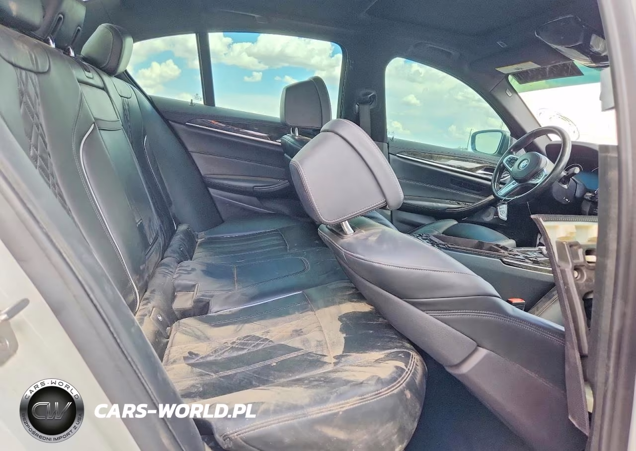 2018 BMW M550Xi VIN:WBAJB9C54JB035377 - 10