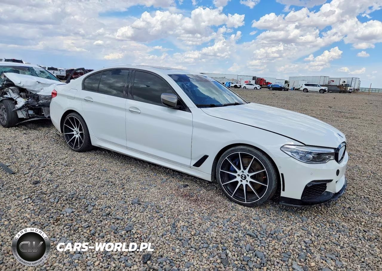 2018 BMW M550Xi VIN:WBAJB9C54JB035377 - 4