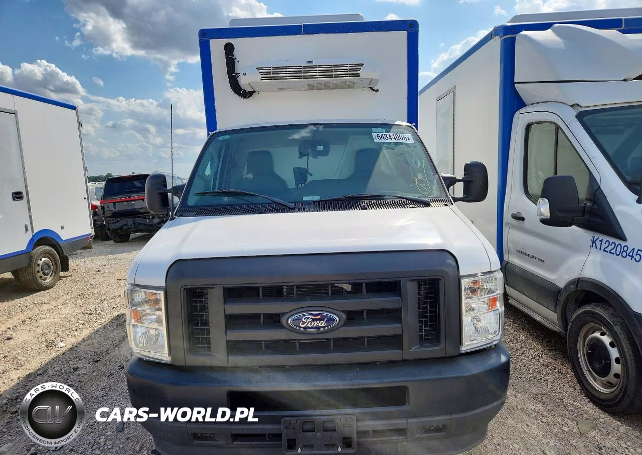 2023 Ford E350 Refrigerated Box Truck VIN:1FDWE3FK2PDD14821 - 5