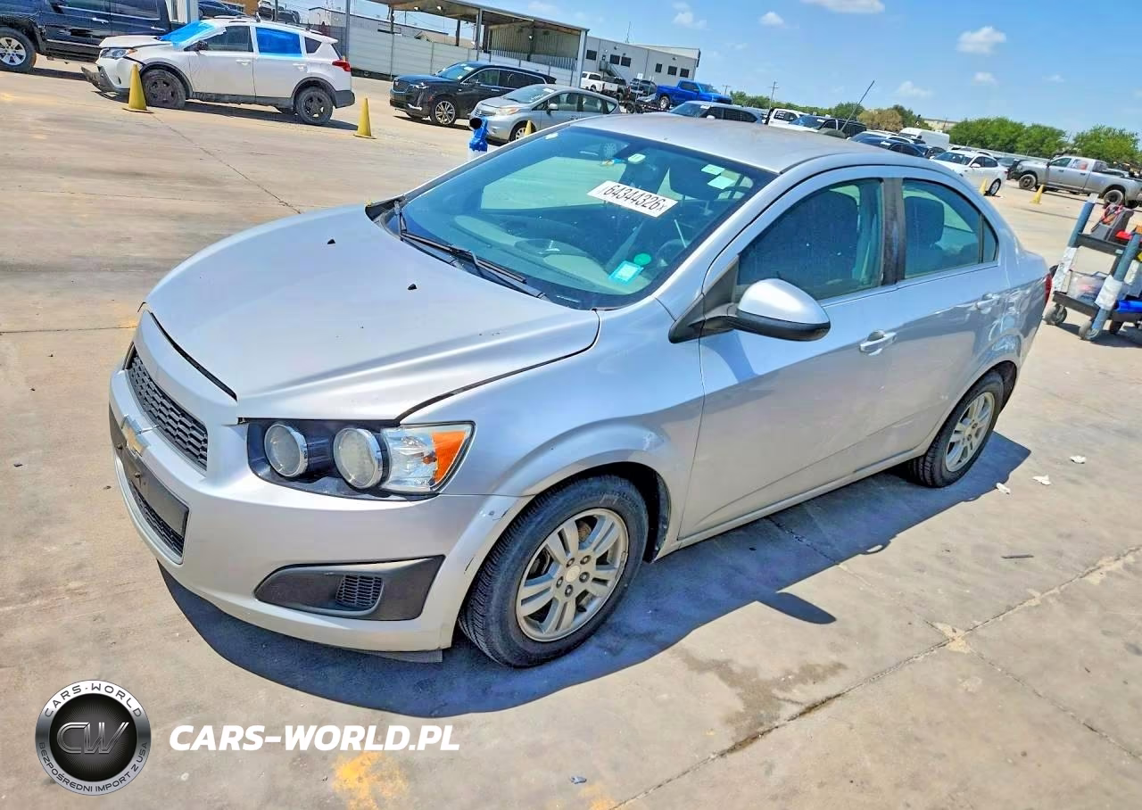 2015 Chevrolet Sonic Lt – zdjęcie 1 z 12