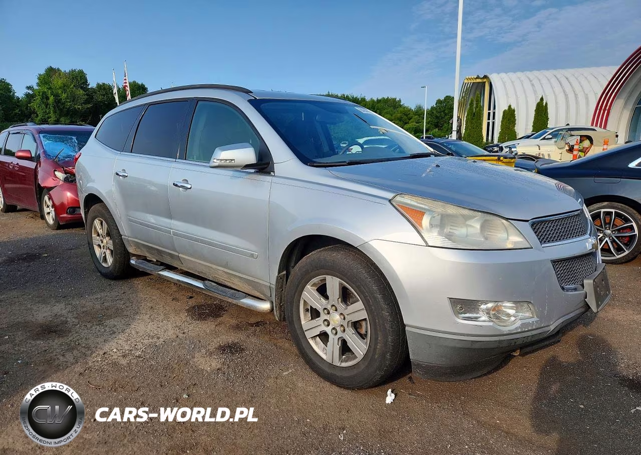 2010 Chevrolet Traverse Lt VIN:1GNLVFED4AS149716 - 4