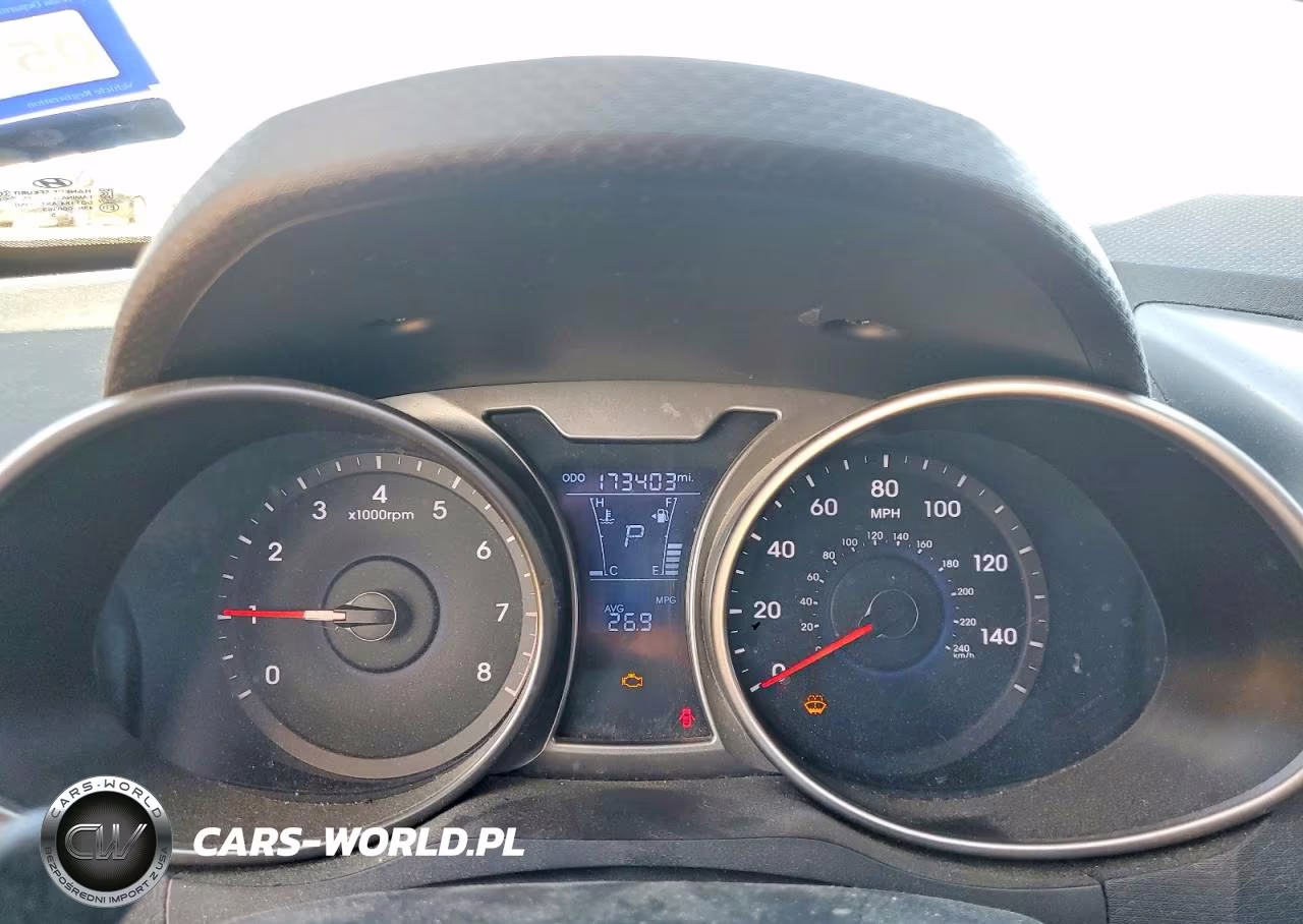2016 Hyundai Veloster Base VIN:KMHTC6AD3GU261386 - 9