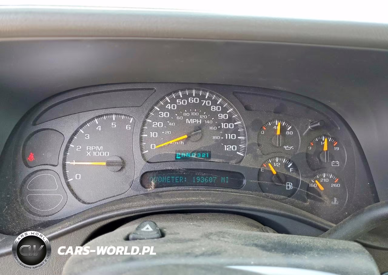 2005 Chevrolet Suburban K1500 VIN:3GNFK16Z35G146158 - 9
