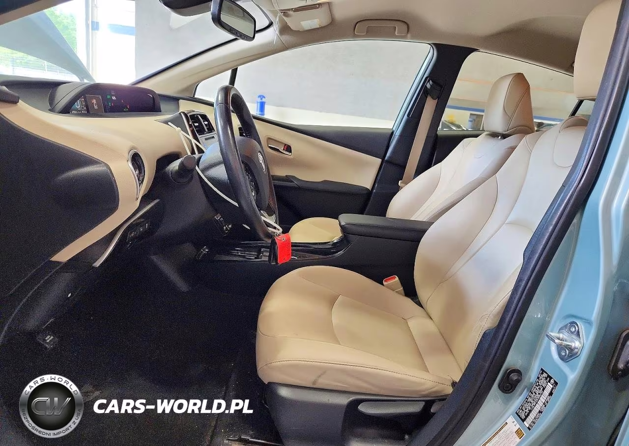 2019 Toyota Prius Xle Awd-E VIN:JTDL9RFU3K3006152 - 7