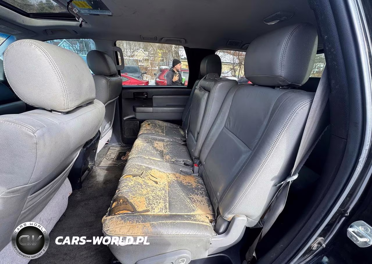 2012 Toyota Sequoia Sr5 VIN:5TDBM5G17CS002449 - 6
