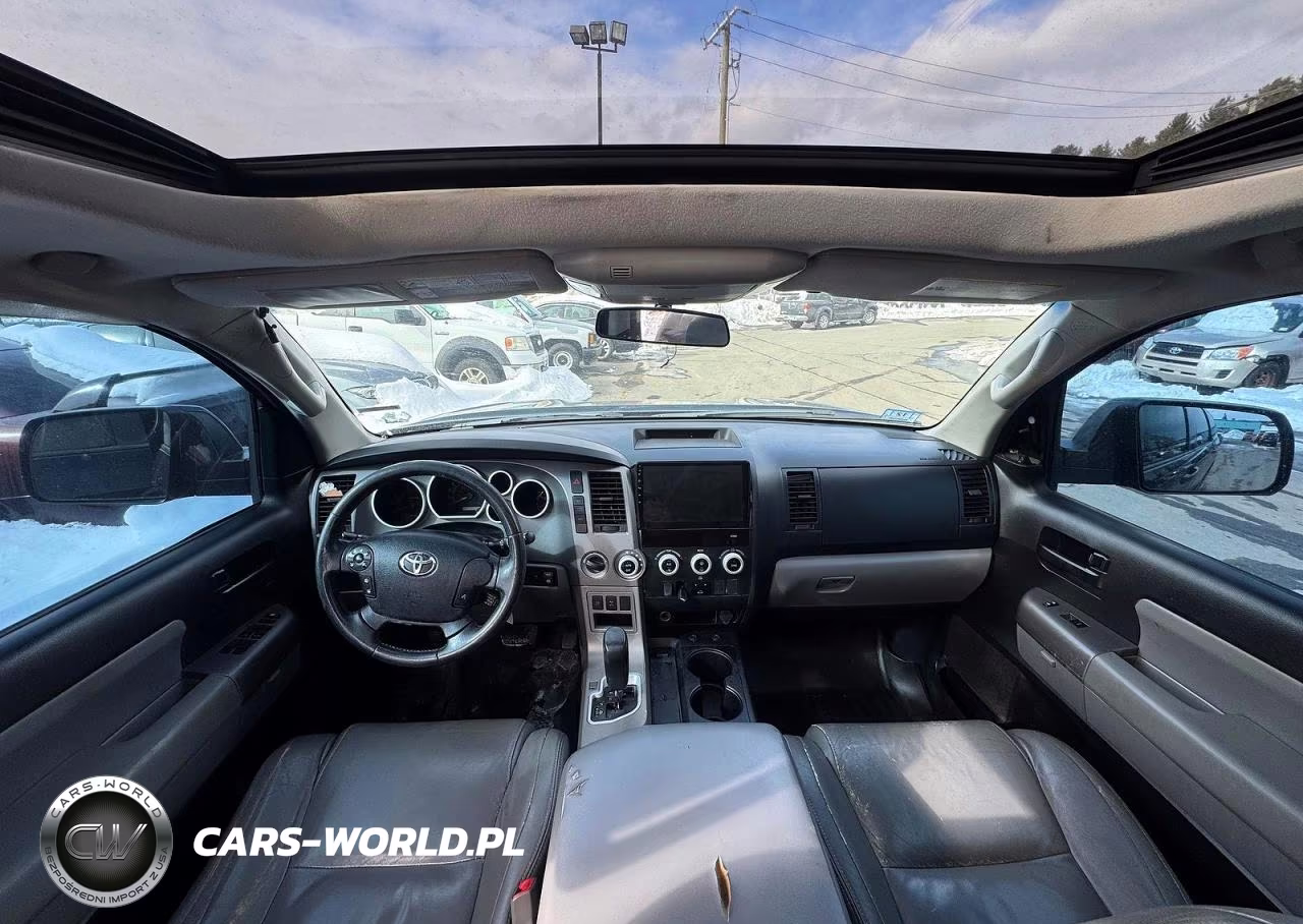 2012 Toyota Sequoia Sr5 VIN:5TDBM5G17CS002449 - 9