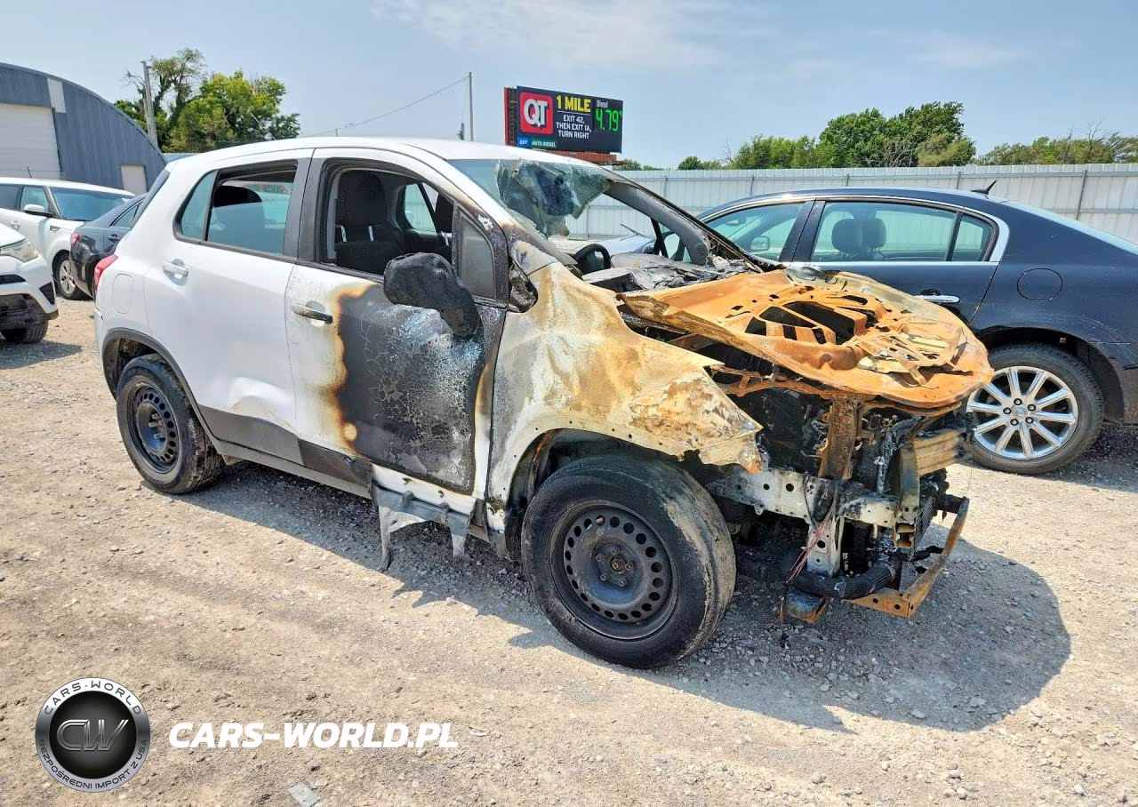 2019 Chevrolet Trax Ls VIN:3GNCJKSB1KL158042 - 4