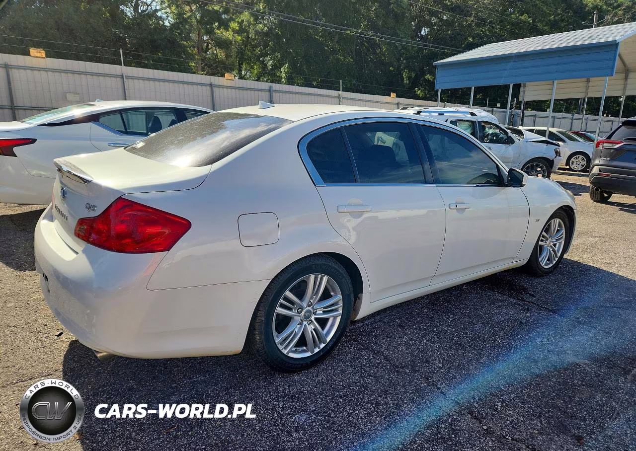 2015 Infiniti Q40 Base VIN:JN1CV6AP0FM500063 - 3