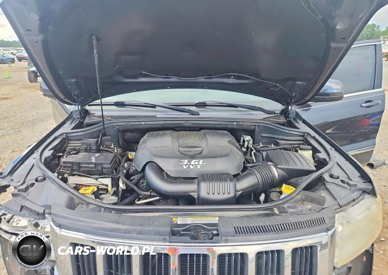 2013 Jeep Grand Cherokee Laredo VIN:1C4RJEAG0DC534536 - 12