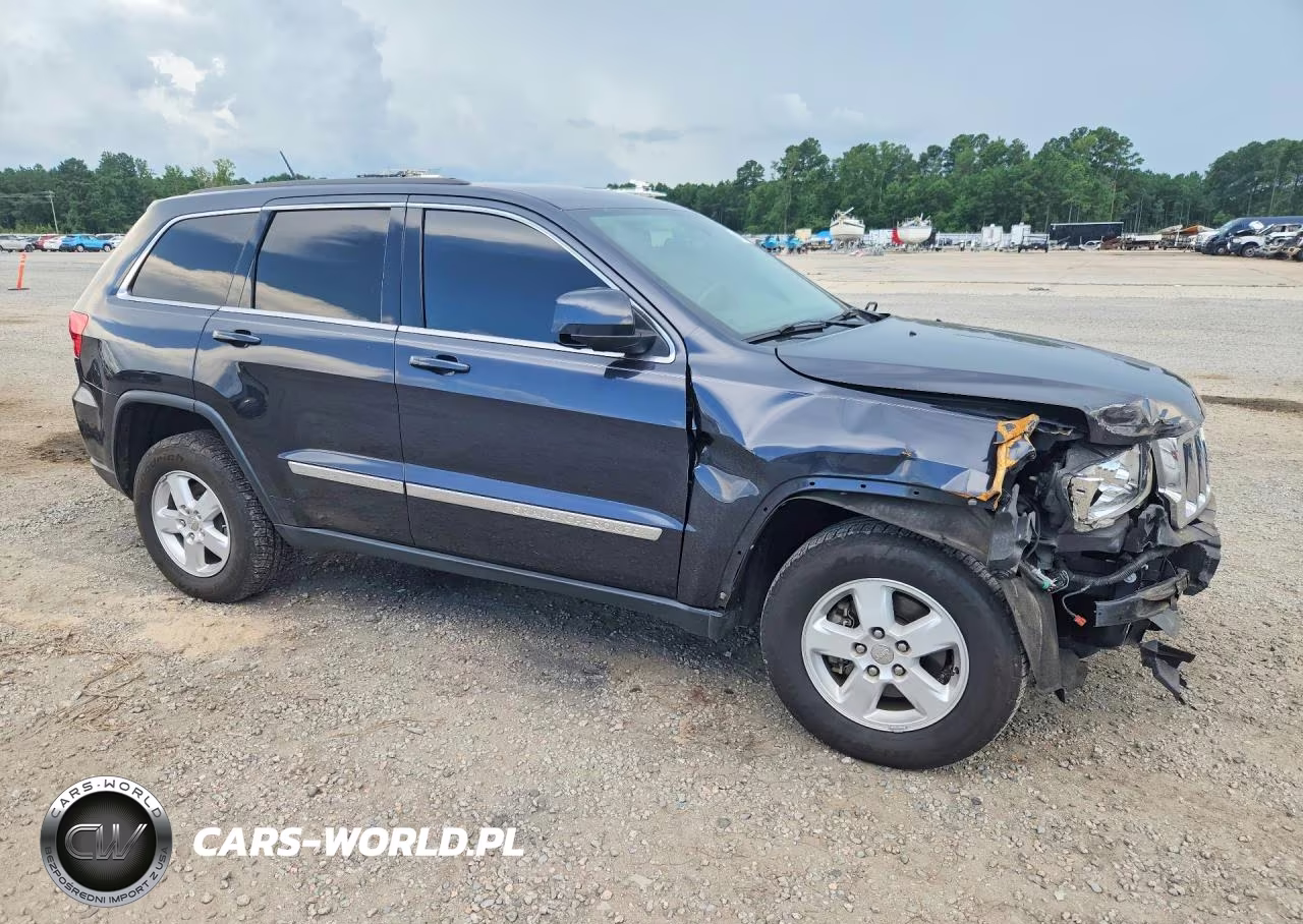 2013 Jeep Grand Cherokee Laredo VIN:1C4RJEAG0DC534536 - 4