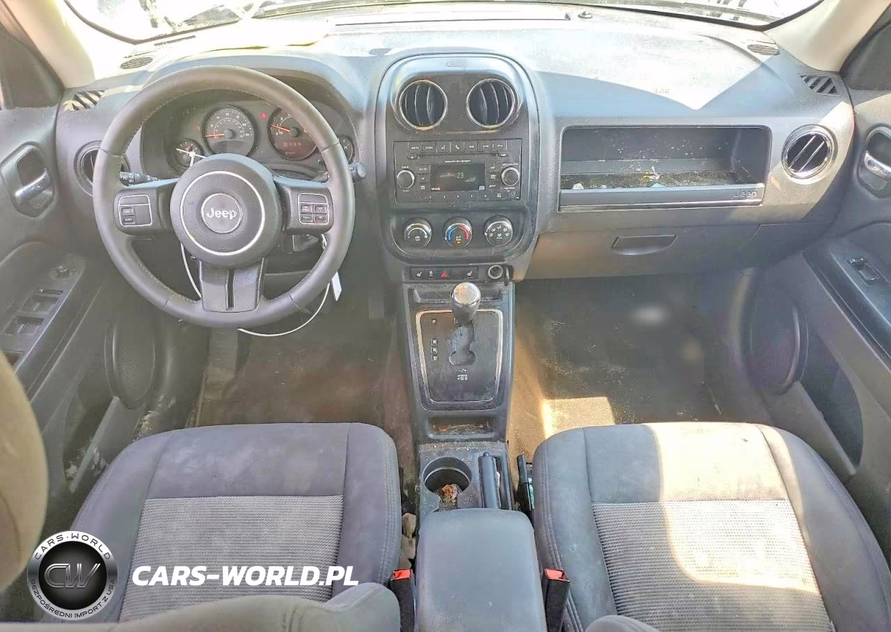 2016 Jeep Patriot Latitude VIN:1C4NJRFB6GD668260 - 8