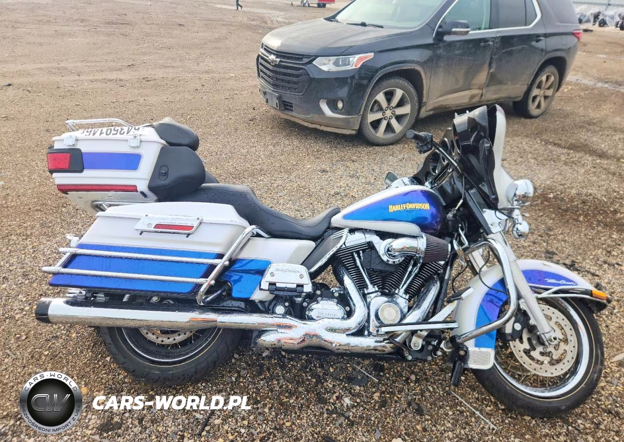 2010 Harley-Davidson Flhtcu VIN:1HD1FC416AB649393 - 1
