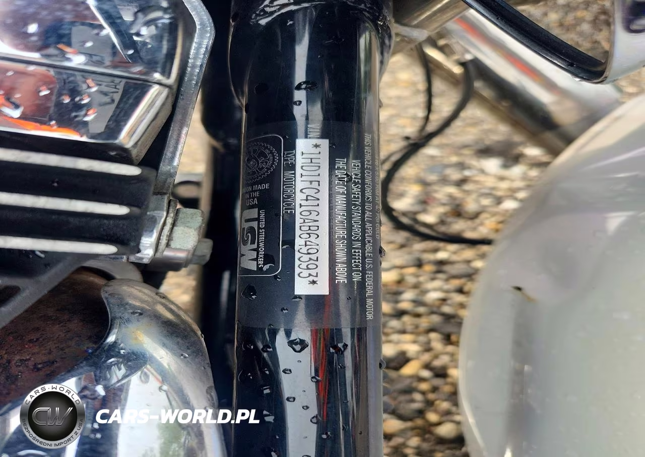 2010 Harley-Davidson Flhtcu VIN:1HD1FC416AB649393 - 8