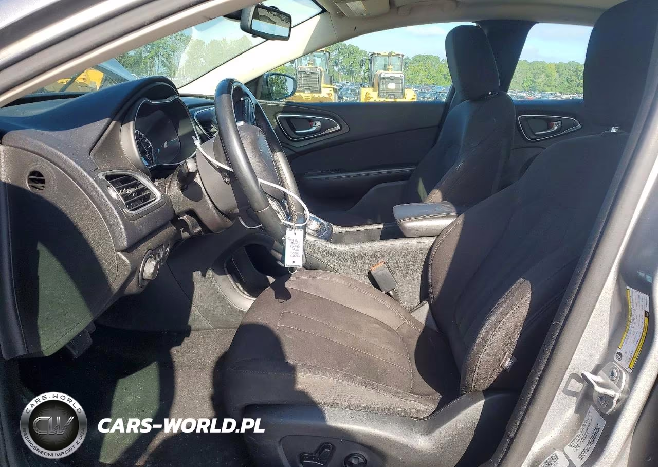 2015 Chrysler 200 Limited VIN:1C3CCCAB2FN543372 - 7