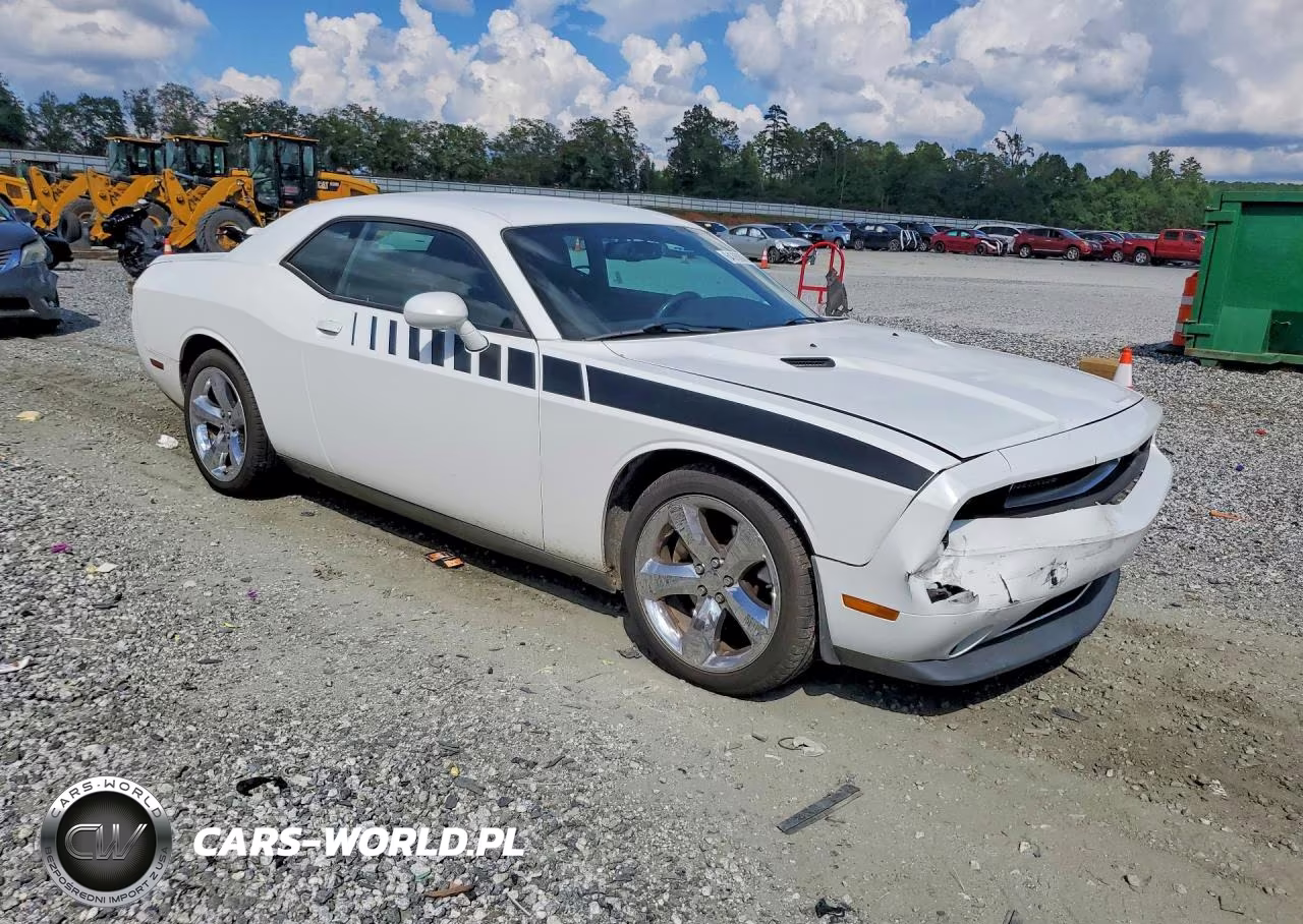 2013 Dodge Challenger Sxt VIN:2C3CDYAG9DH647594 - 4