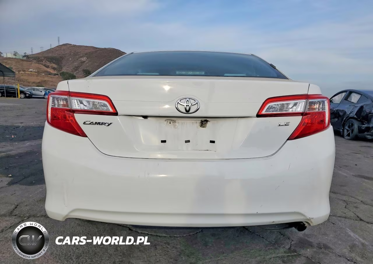 2014 Toyota Camry Le VIN:4T4BF1FK5ER380234 - 6