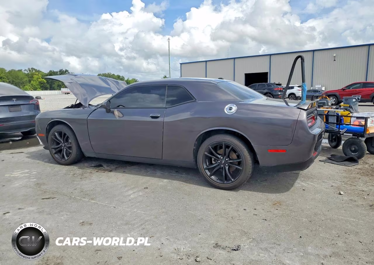 2021 Dodge Challenger Sxt VIN:2C3CDZAG1MH568247 - 2