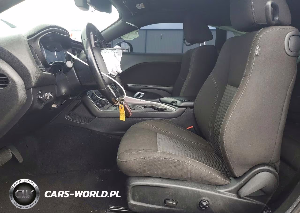 2021 Dodge Challenger Sxt VIN:2C3CDZAG1MH568247 - 7