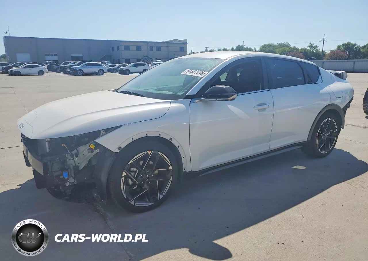 2025 Kia K4 Gt Line – zdjęcie 1 z 12