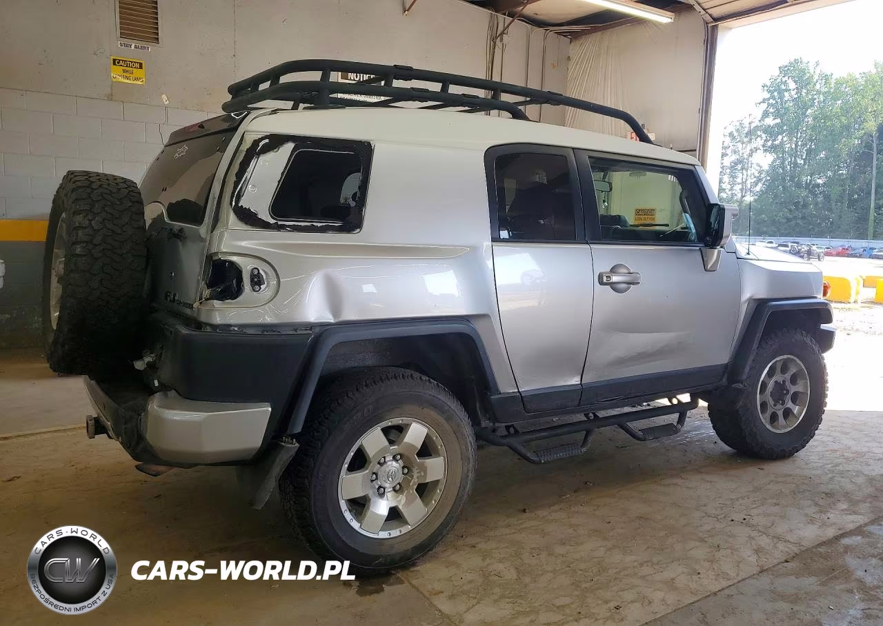 2007 Toyota Fj Cruiser Base VIN:JTEBU11F670096521 - 3