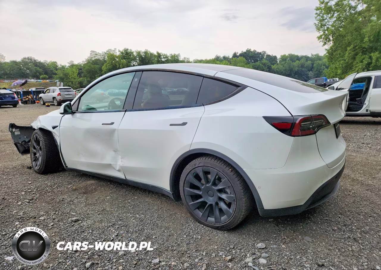 2021 Tesla Model Y VIN:5YJYGDEE5MF085211 - 2