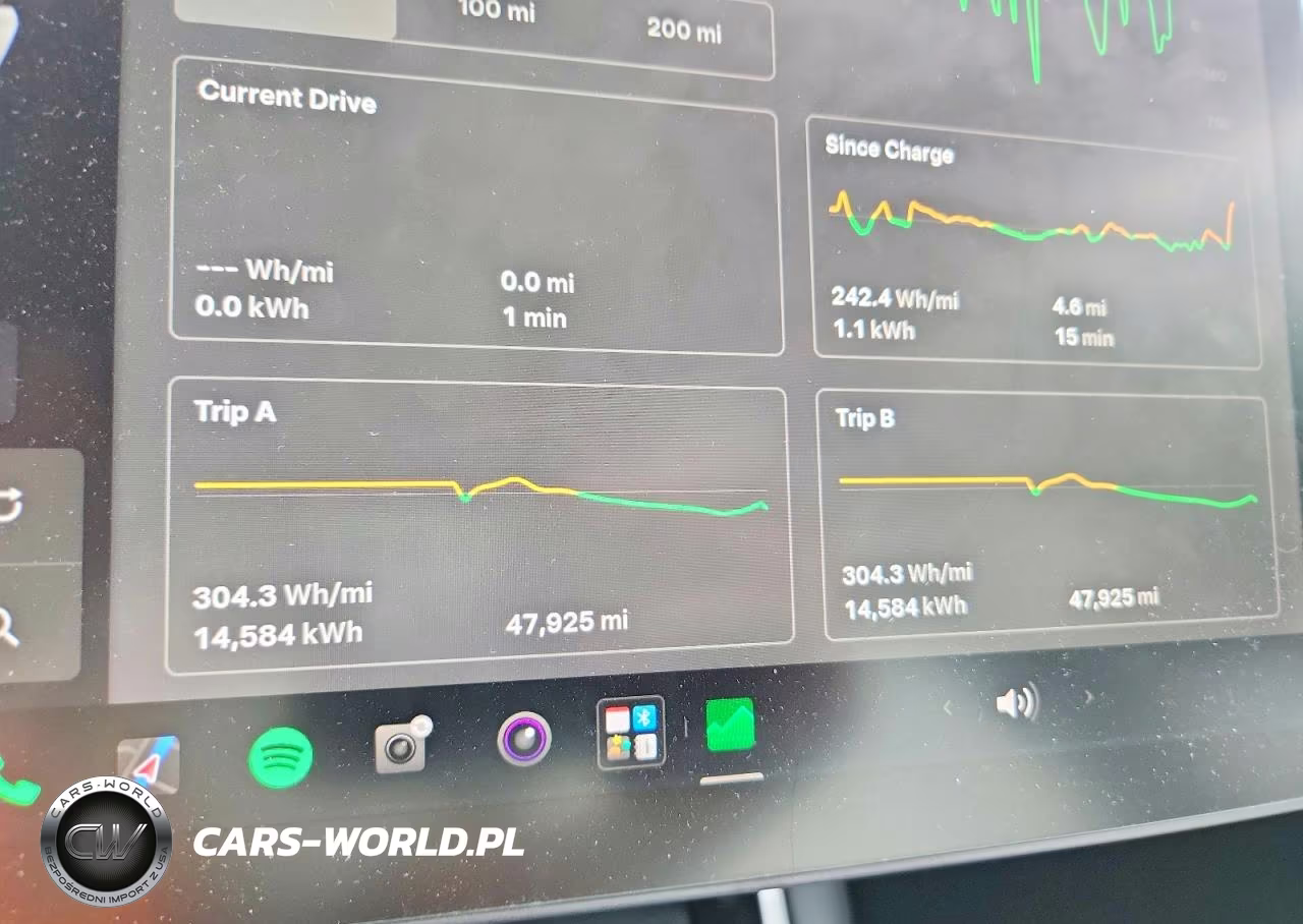 2021 Tesla Model Y VIN:5YJYGDEE5MF085211 - 9