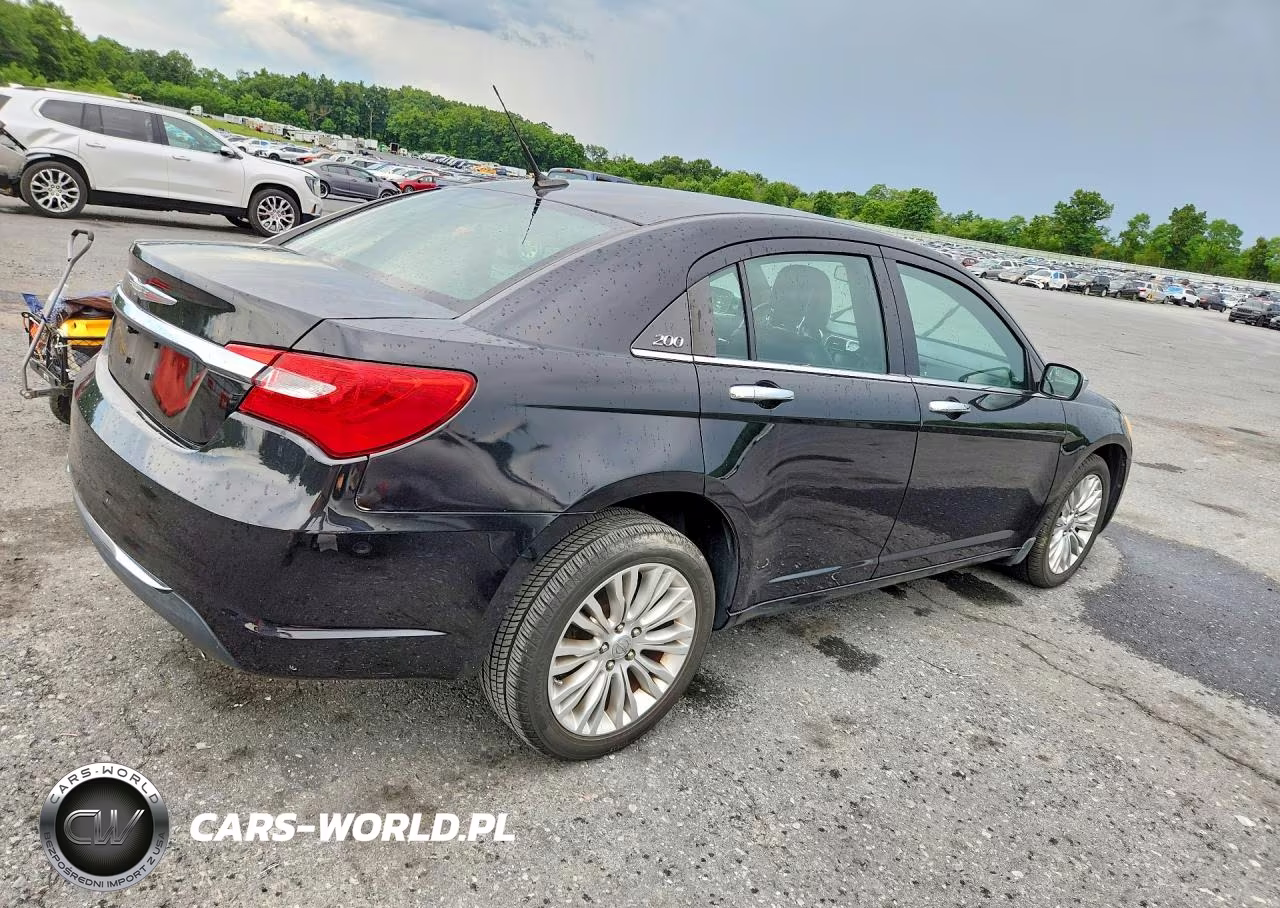 2011 Chrysler 200 Limited VIN:1C3BC2FG1BN516524 - 3