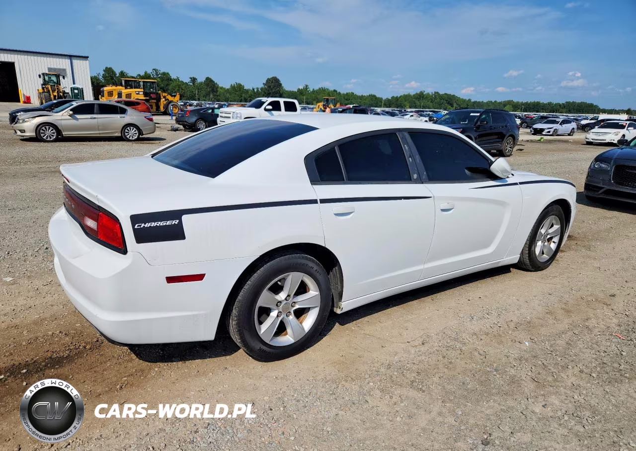 2013 Dodge Charger Se VIN:2C3CDXBG2DH609388 - 3