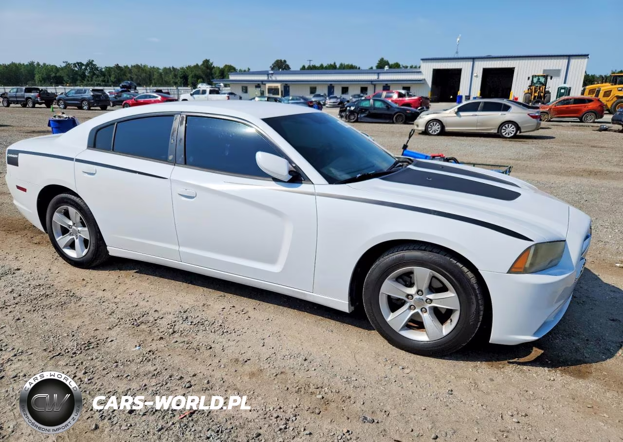 2013 Dodge Charger Se VIN:2C3CDXBG2DH609388 - 4