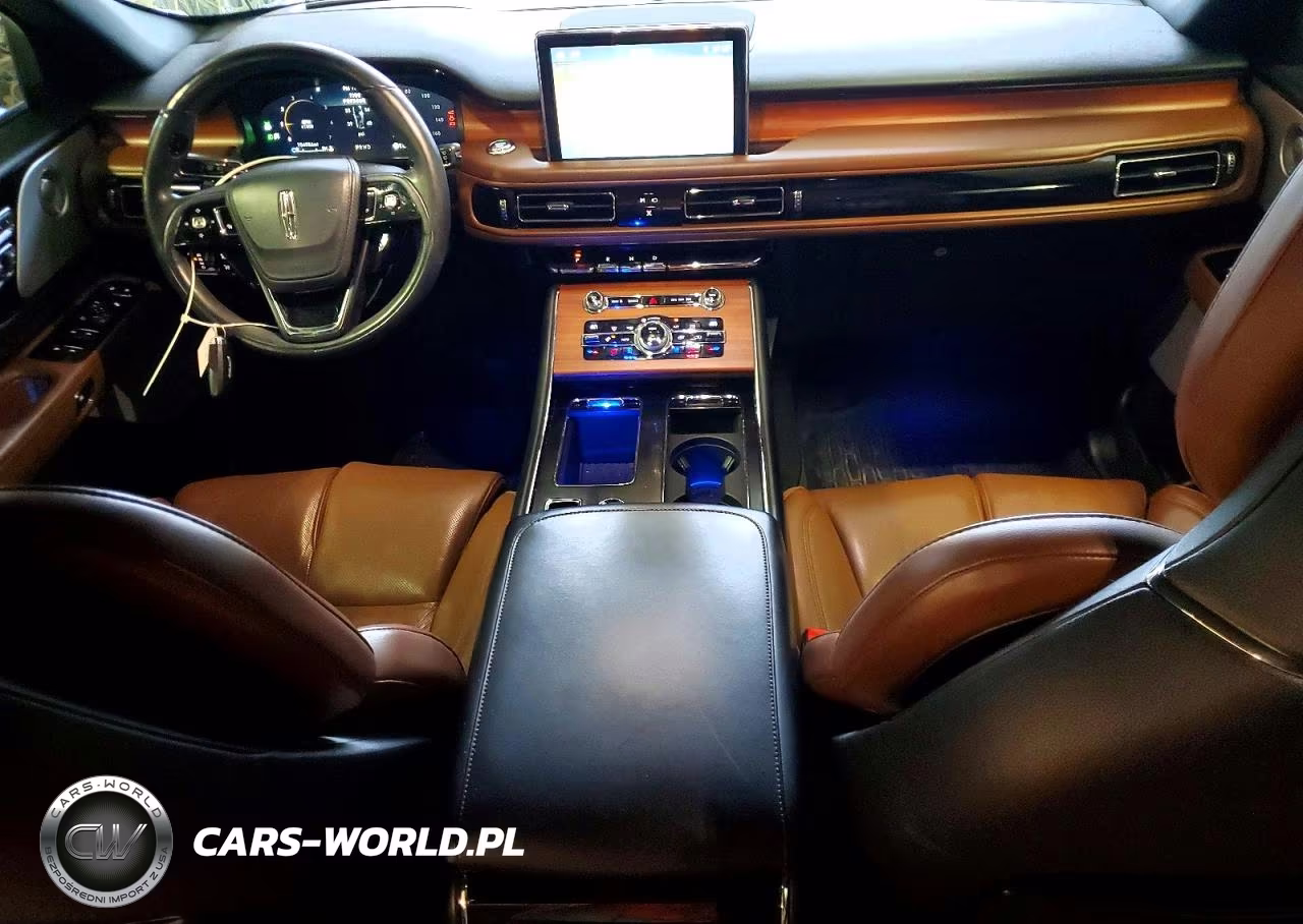 2020 Lincoln Aviator Reserve VIN:5LM5J7XC9LGL21308 - 8
